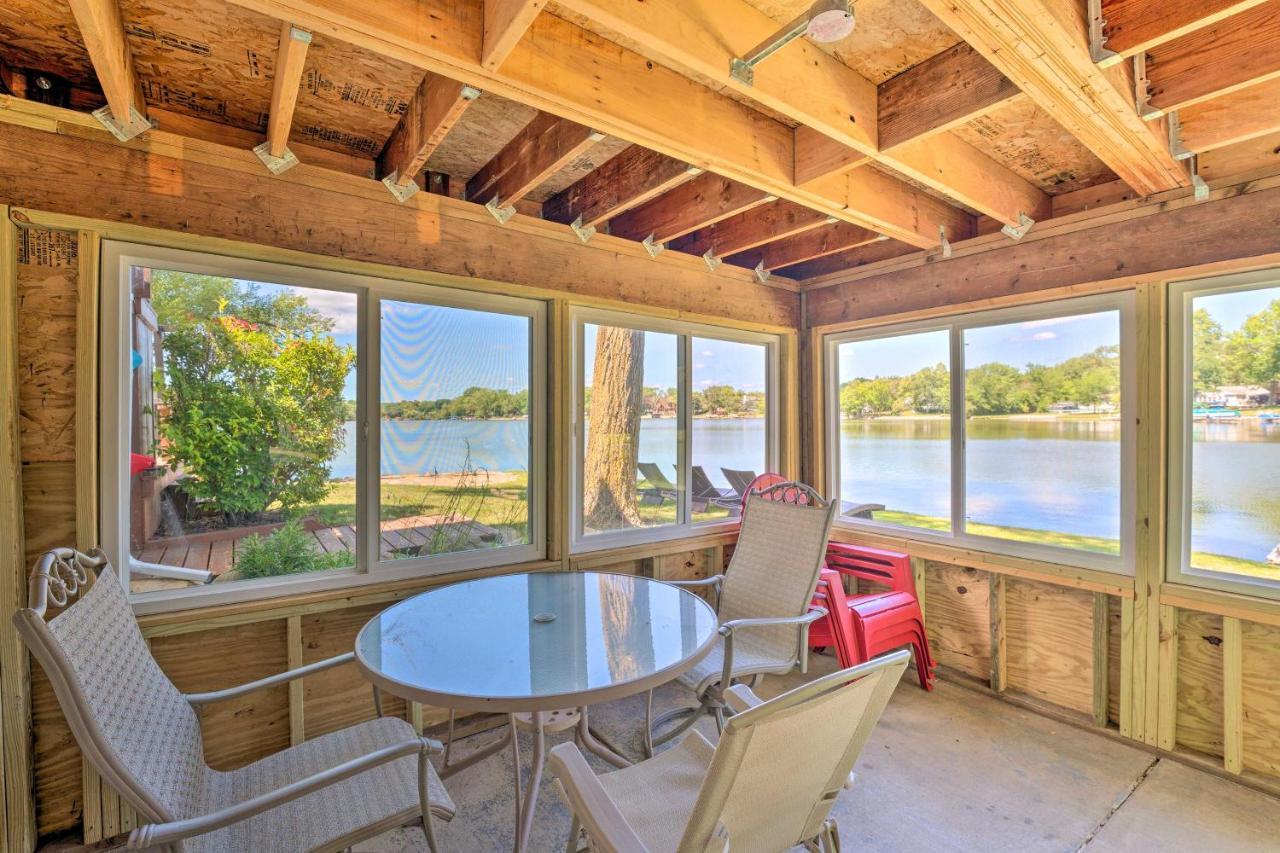 Lakefront Oasis With Boat Dock, Fire Pit, Grill Bristol Kültér fotó